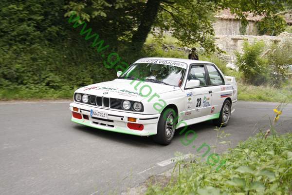 08mena090