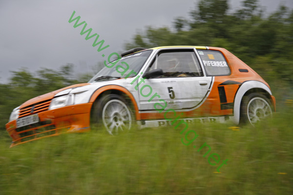 08mena245
